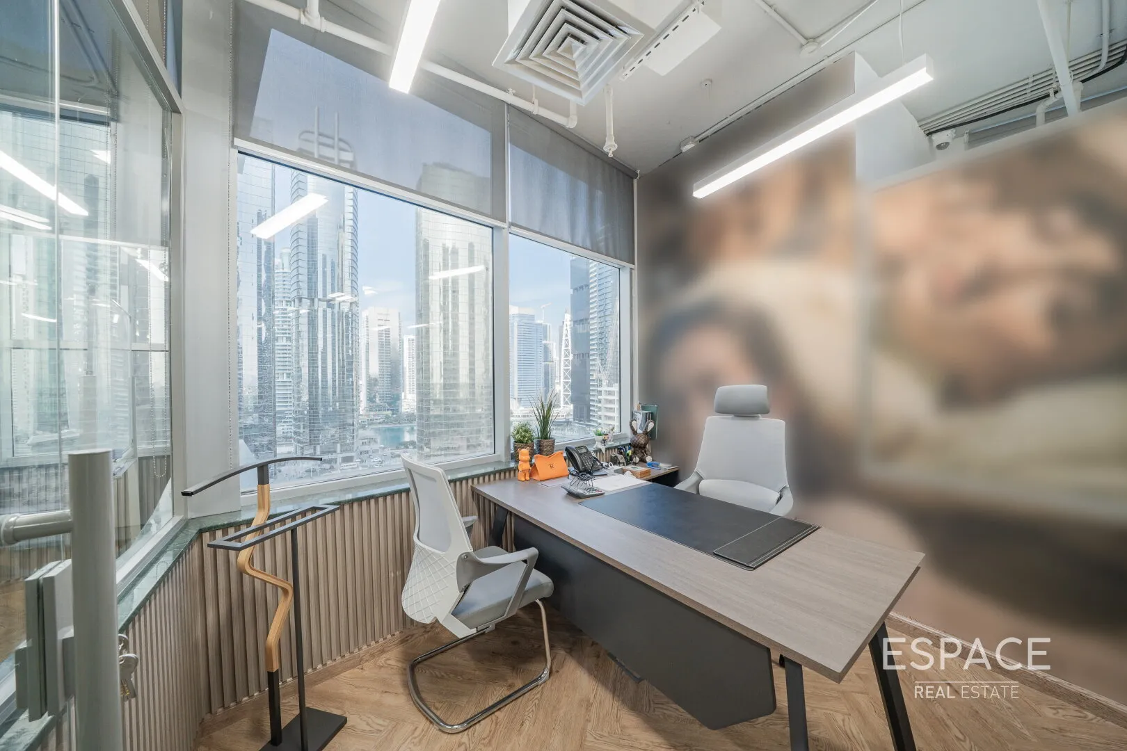 PropertiesGalleryCamera