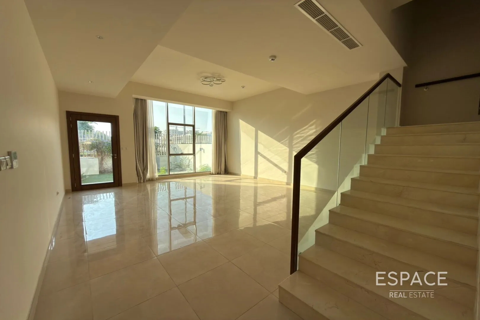 single static gallery