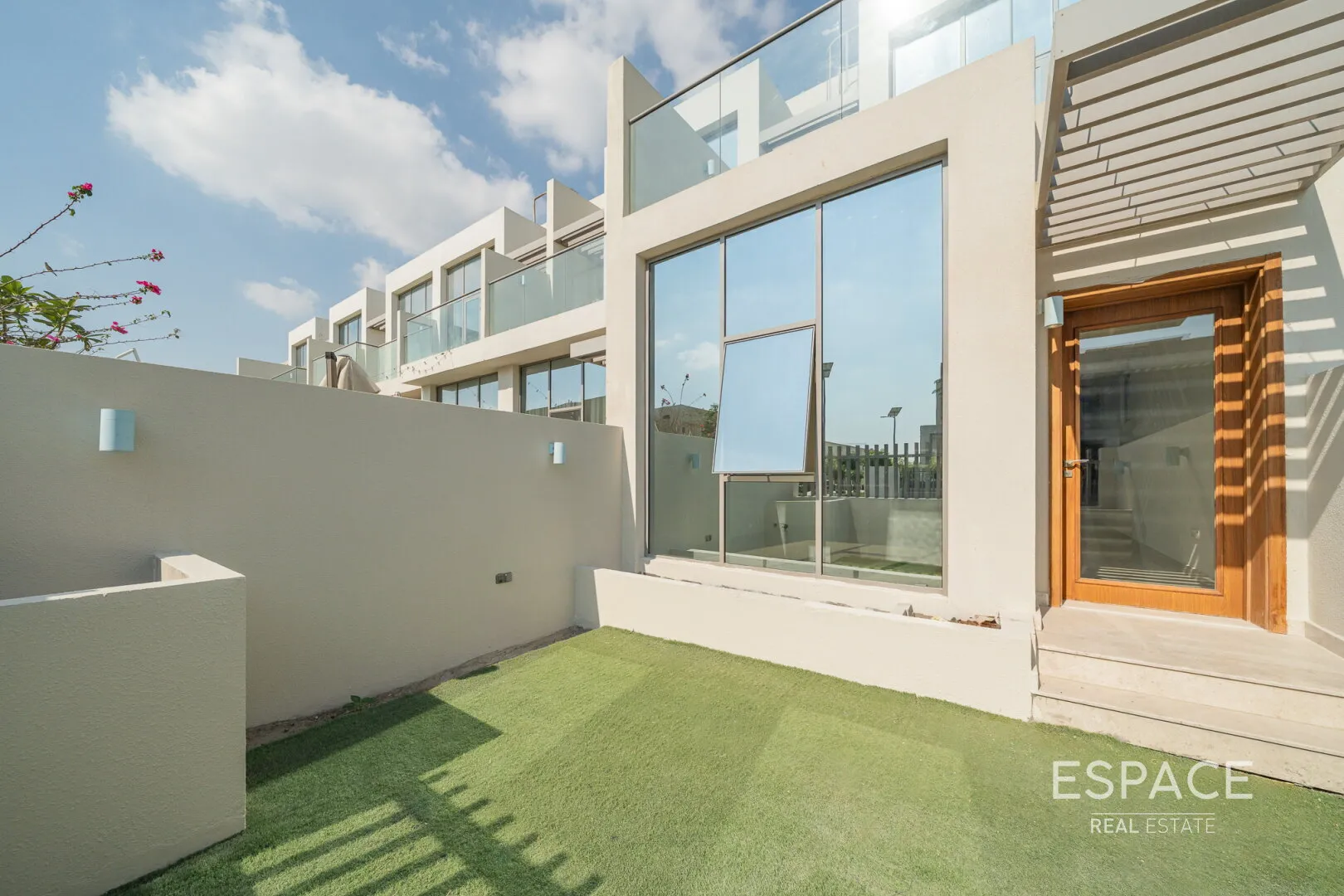 single static gallery