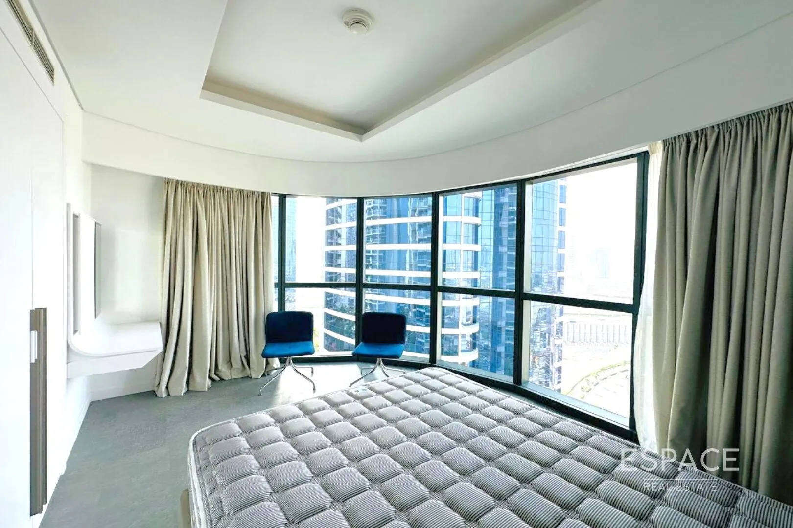 single static gallery