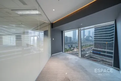 Park Place Tower, Sheikh Zayed Road, Dubai - Espace