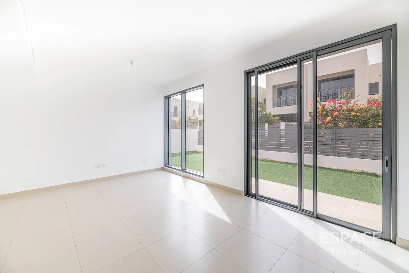 single static gallery