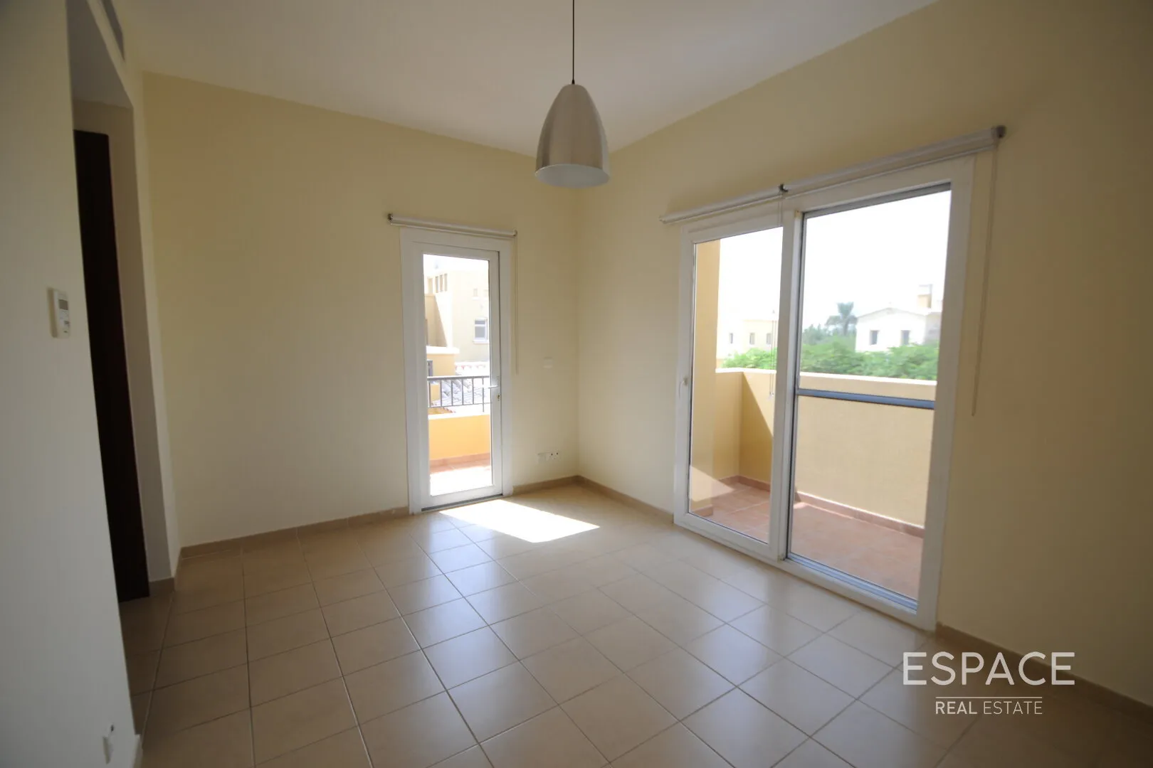 single static gallery