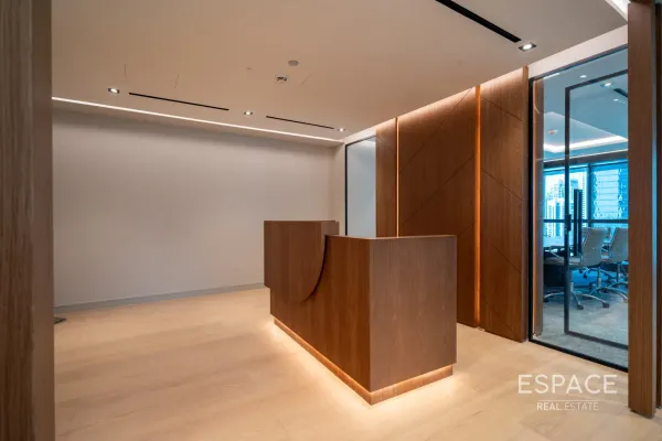 Jumeirah Business Centre 1, Jumeirah Lake Towers, Dubai - Espace