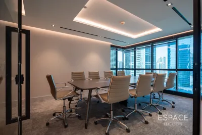 Jumeirah Business Centre 1, Jumeirah Lake Towers, Dubai - Espace