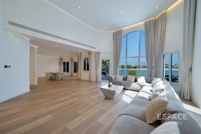 Frond B, Palm Jumeirah, Dubai - Espace