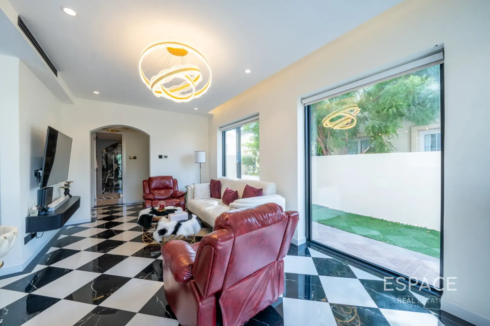 PropertiesGalleryCamera