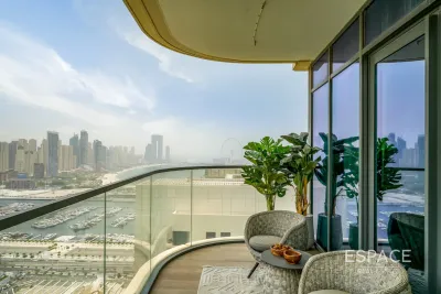 EMAAR Beach Front - Marina Vista Tower 2, Dubai Harbour, Dubai - Espace