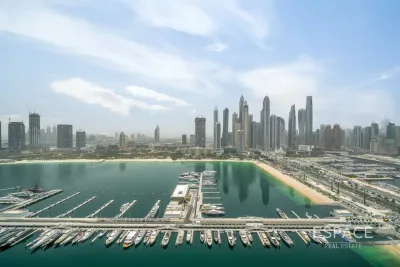EMAAR Beach Front - Marina Vista Tower 2, Dubai Harbour, Dubai - Espace