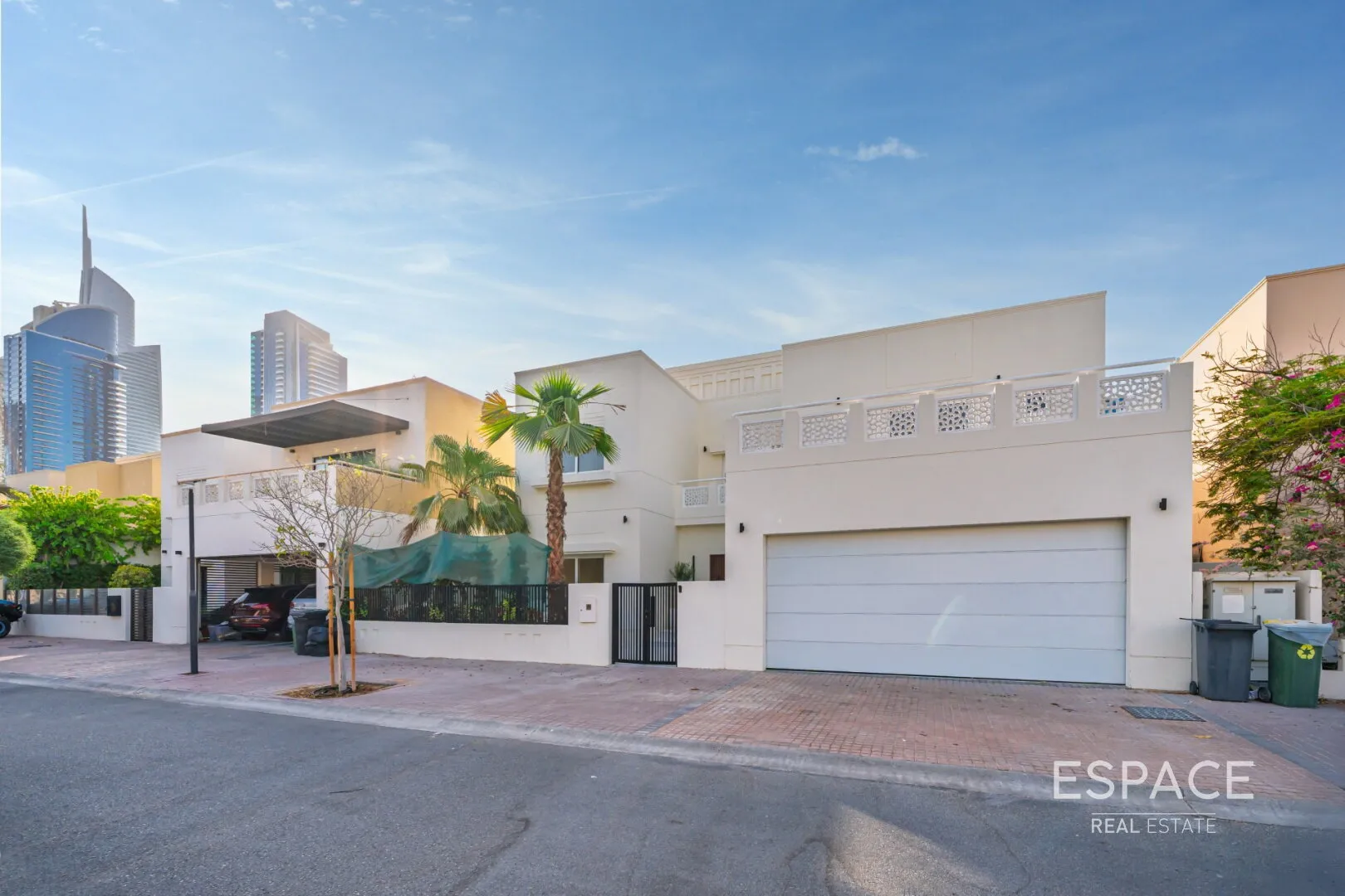 PropertiesGalleryCamera