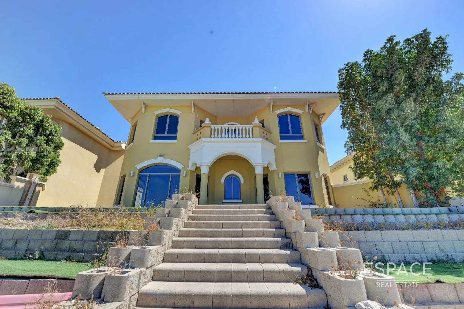 PropertiesGalleryCamera