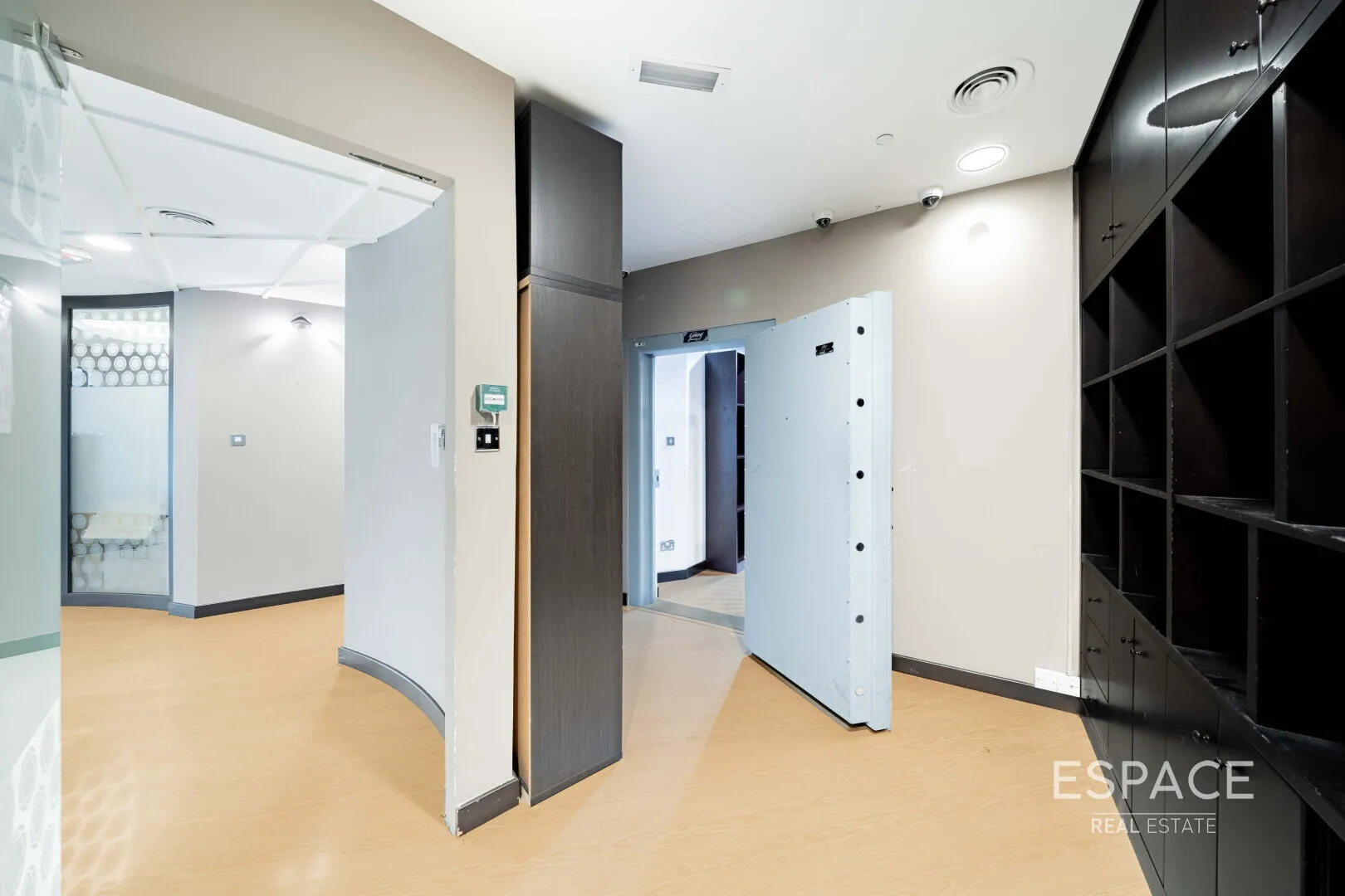 PropertiesGalleryCamera