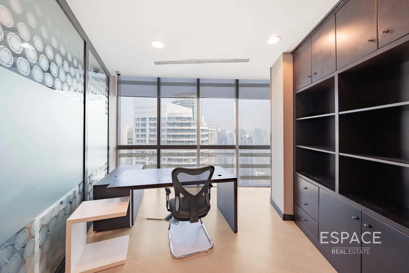 single static gallery