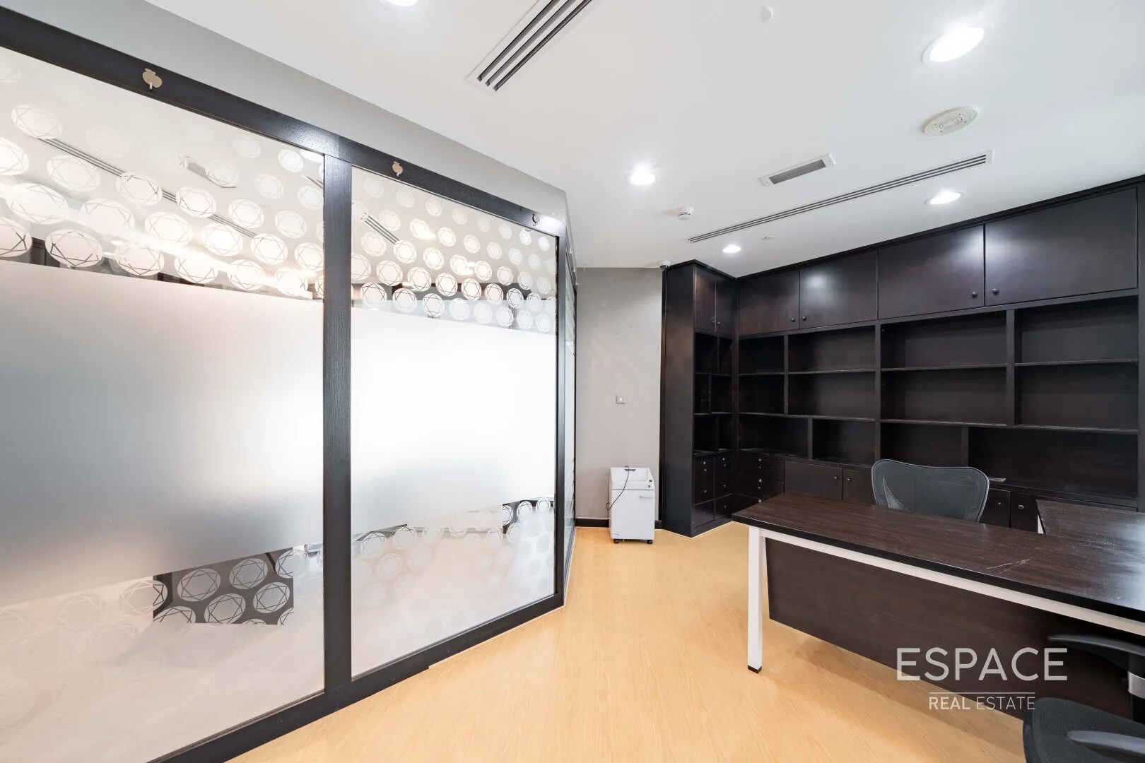 single static gallery