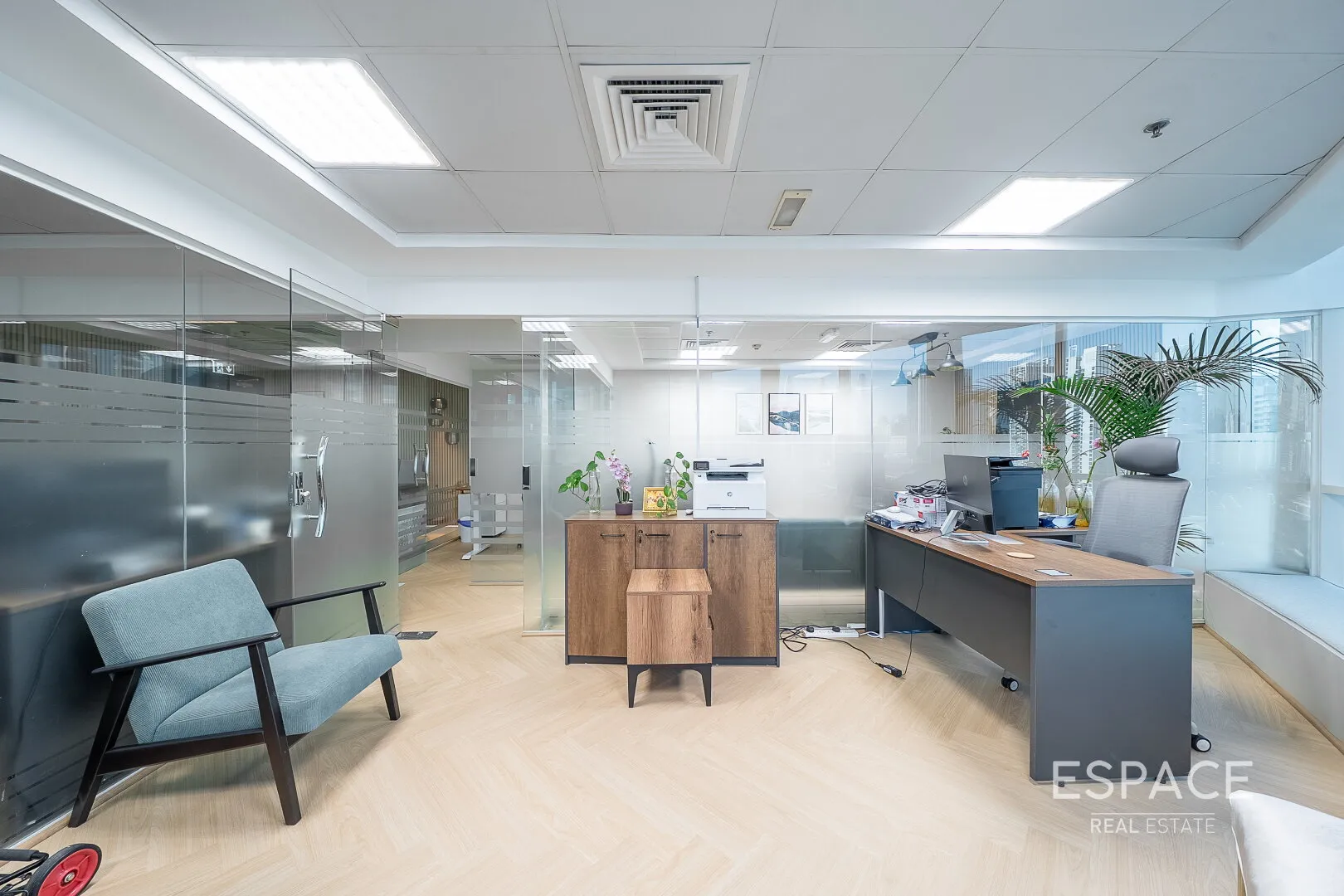 single static gallery