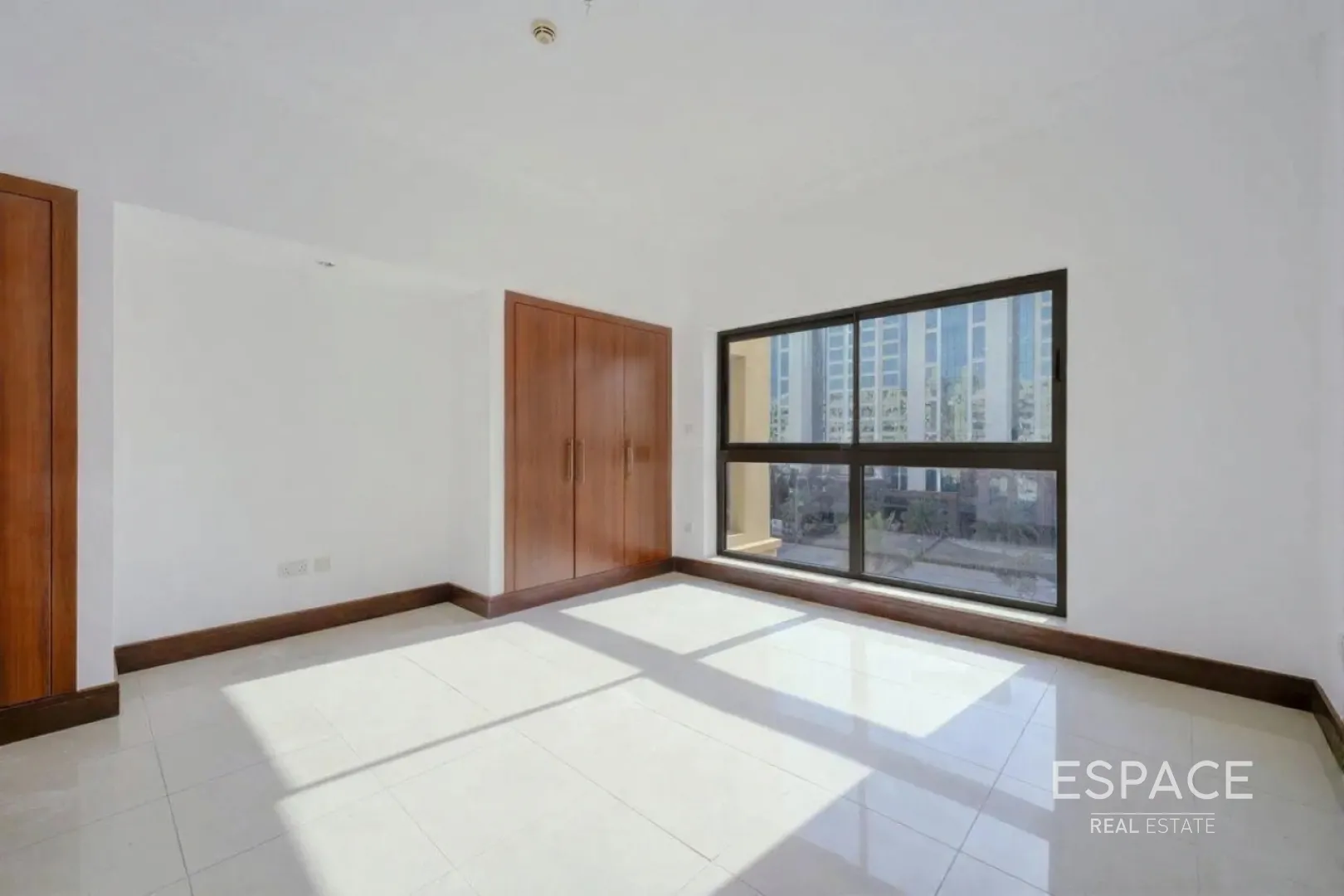 single static gallery