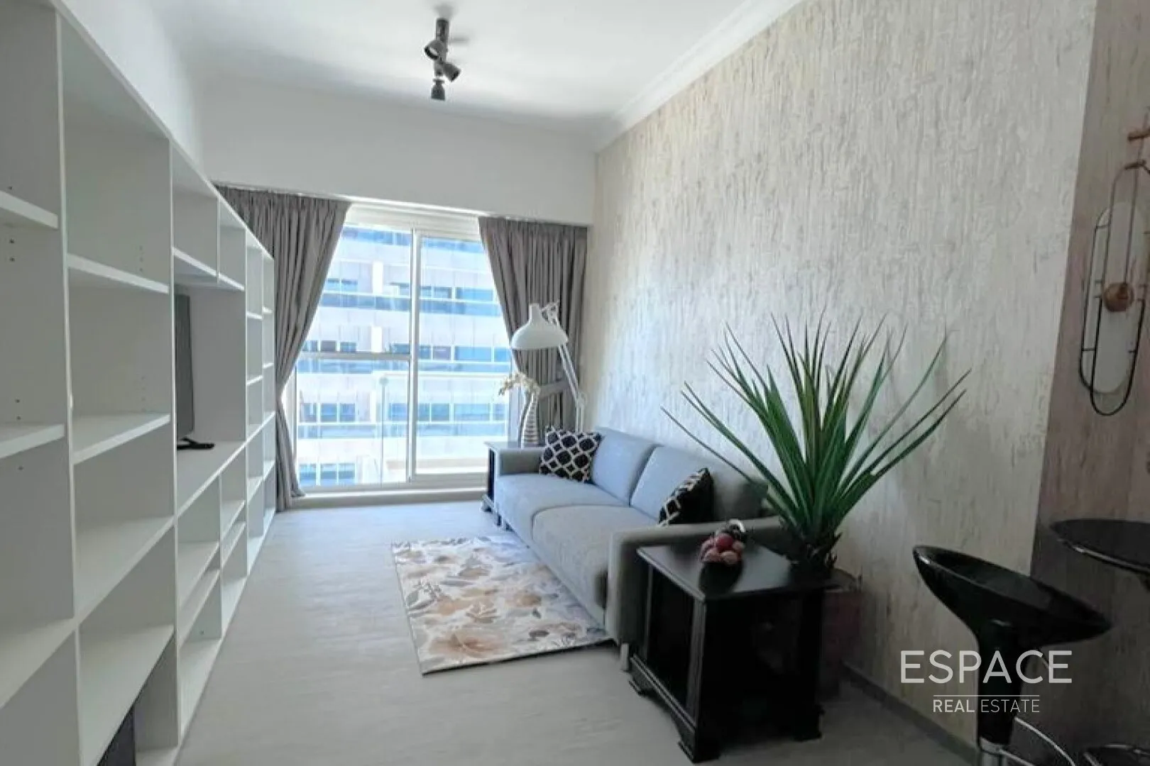 single static gallery