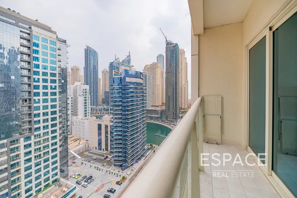 Marina View Tower A, Dubai Marina, Dubai - Espace