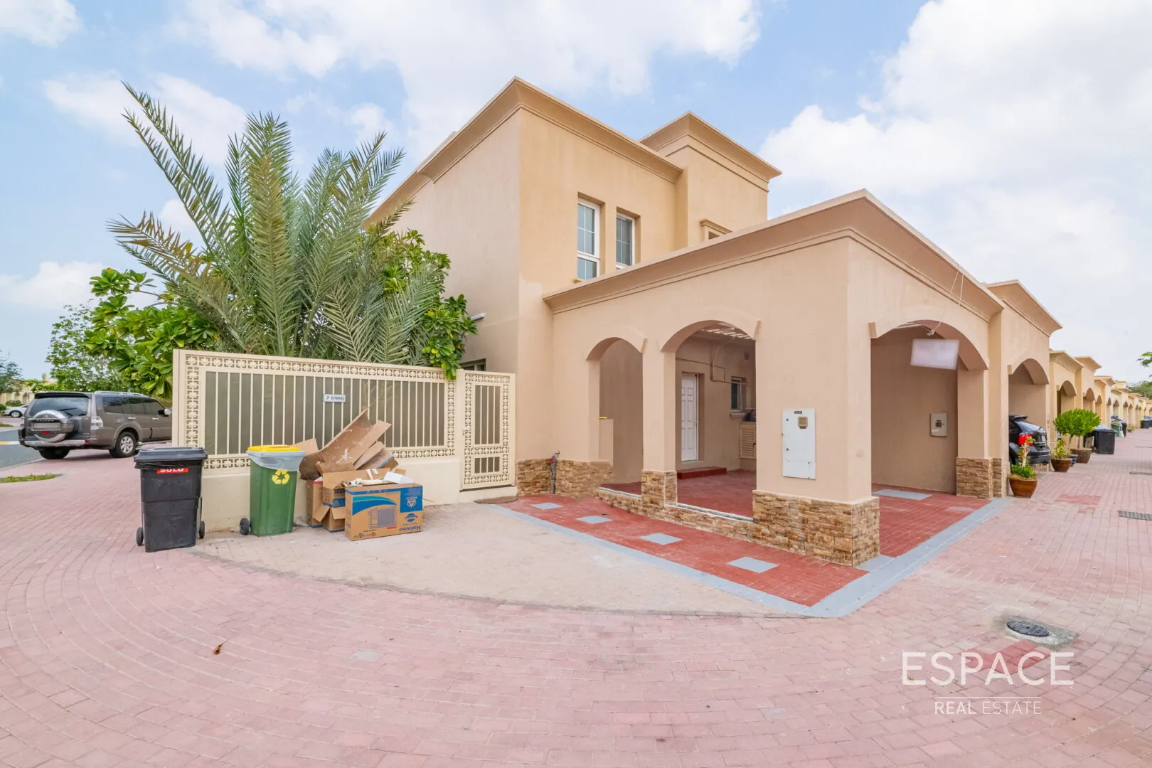 PropertiesGalleryCamera