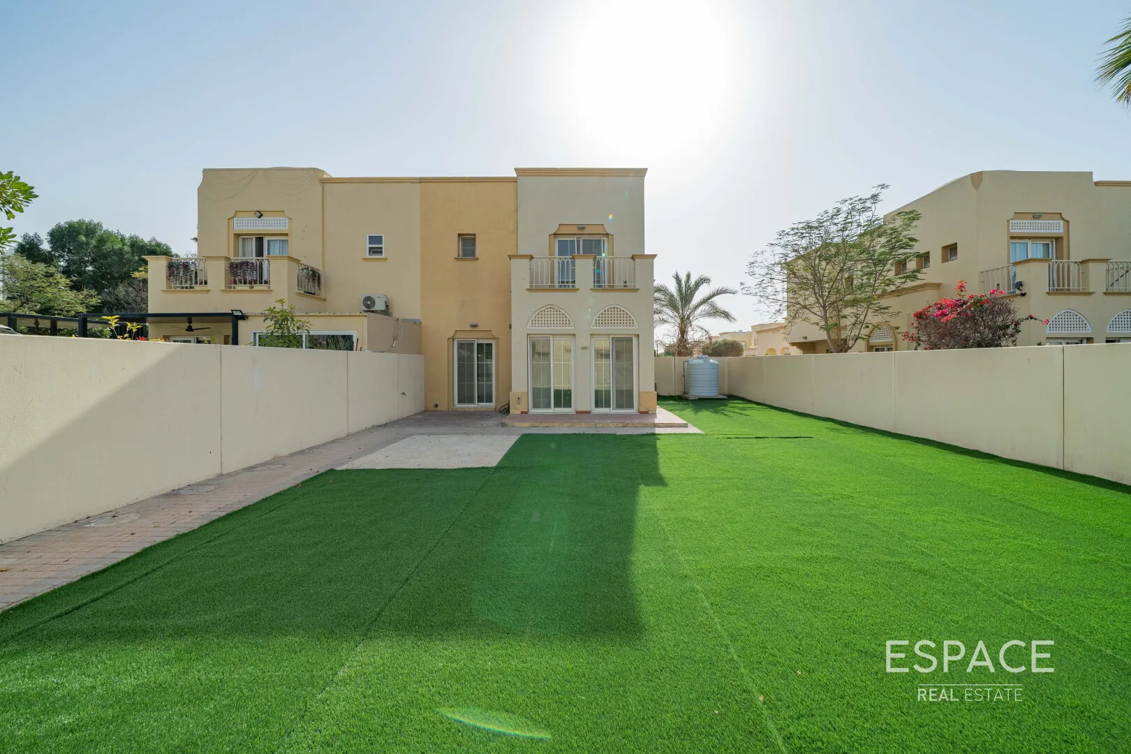 PropertiesGalleryCamera