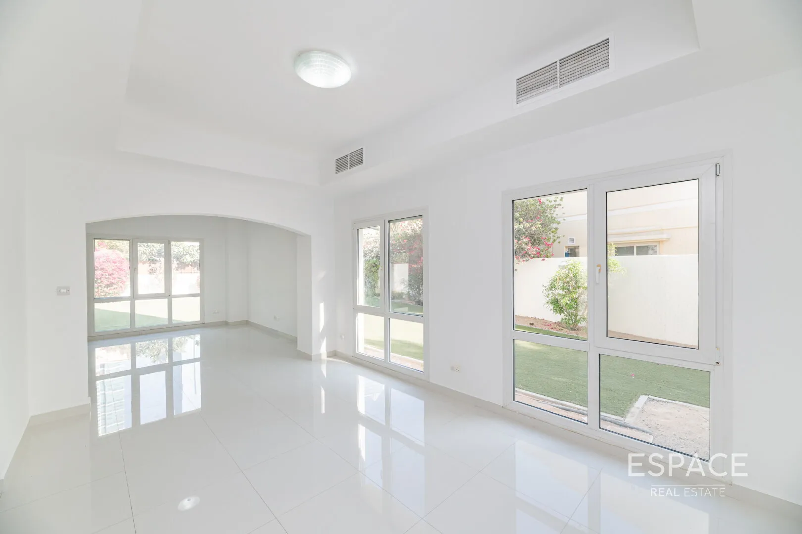 single static gallery