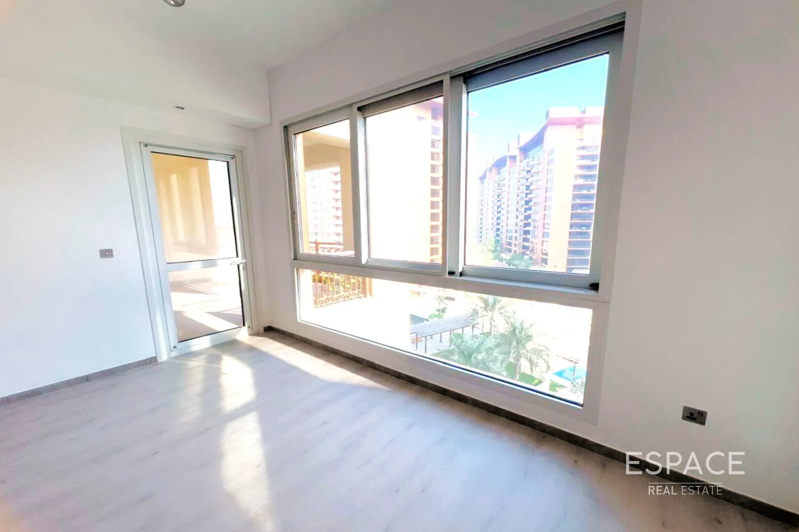 single static gallery