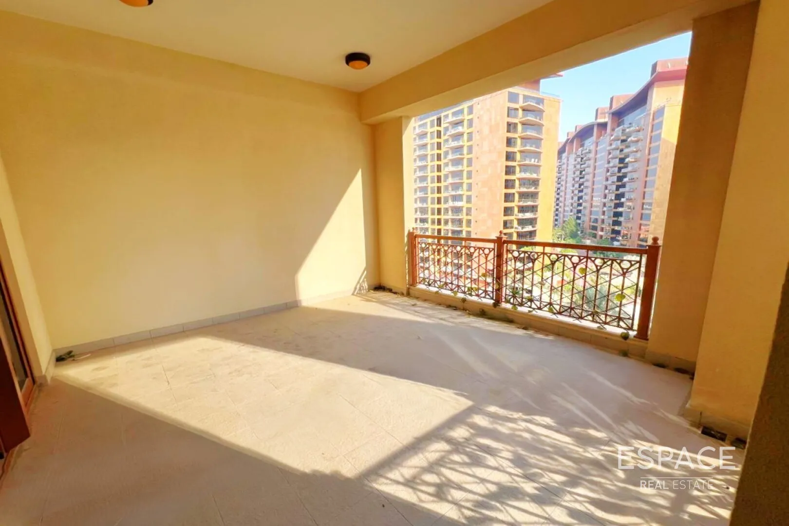 single static gallery