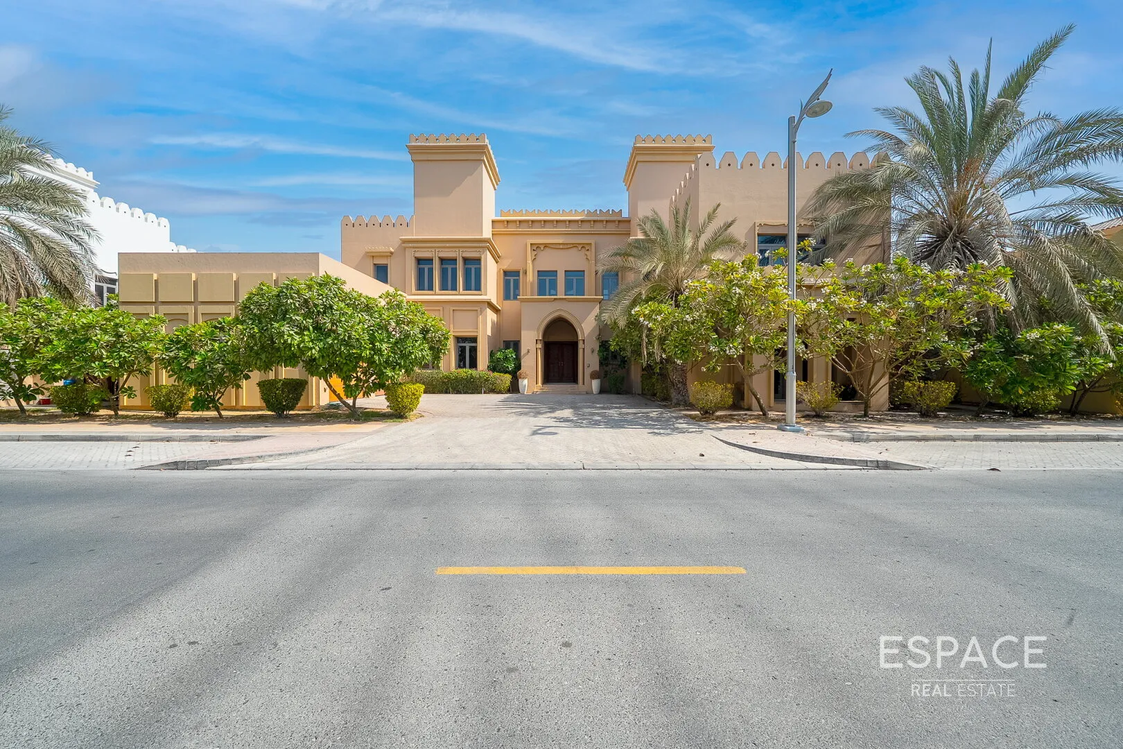 single static gallery