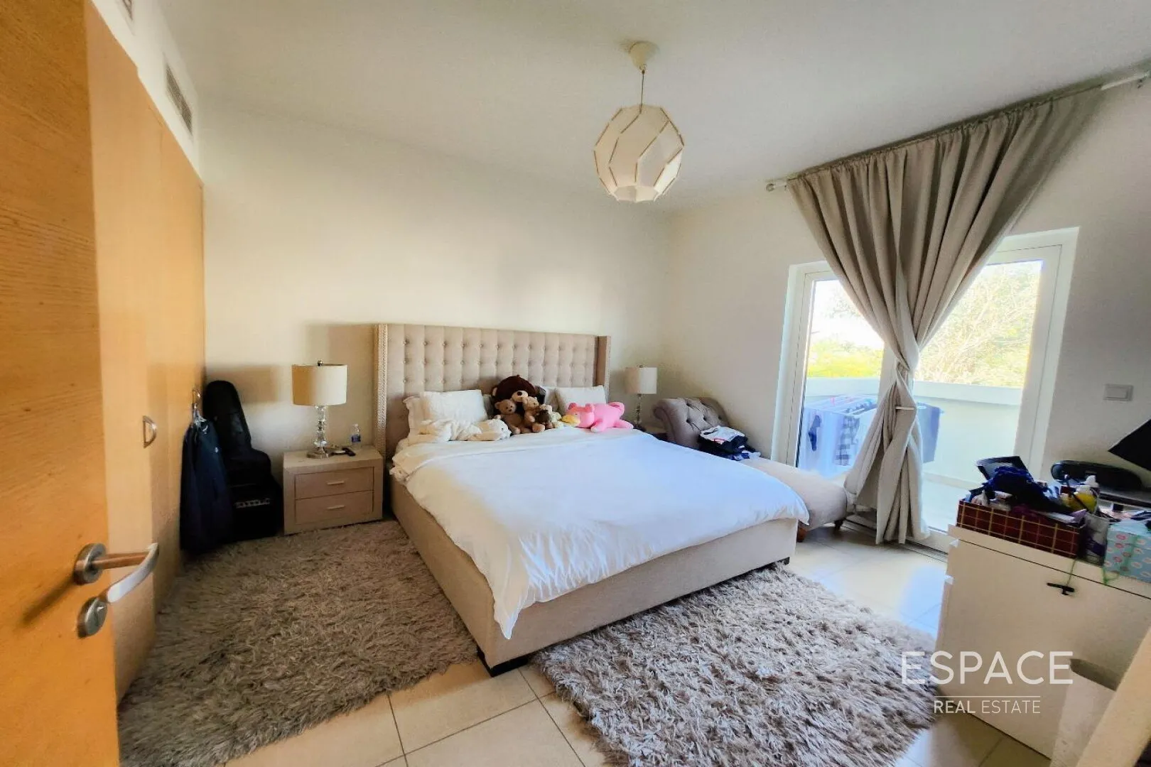 PropertiesGalleryCamera