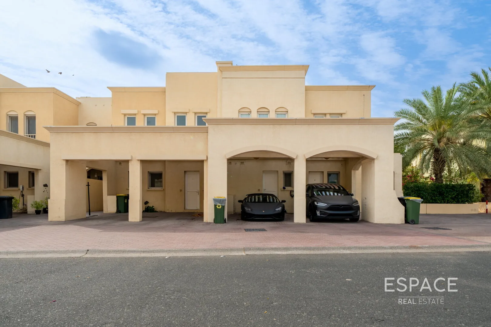 PropertiesGalleryCamera