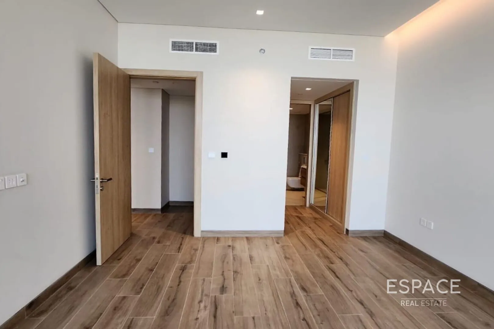 single static gallery