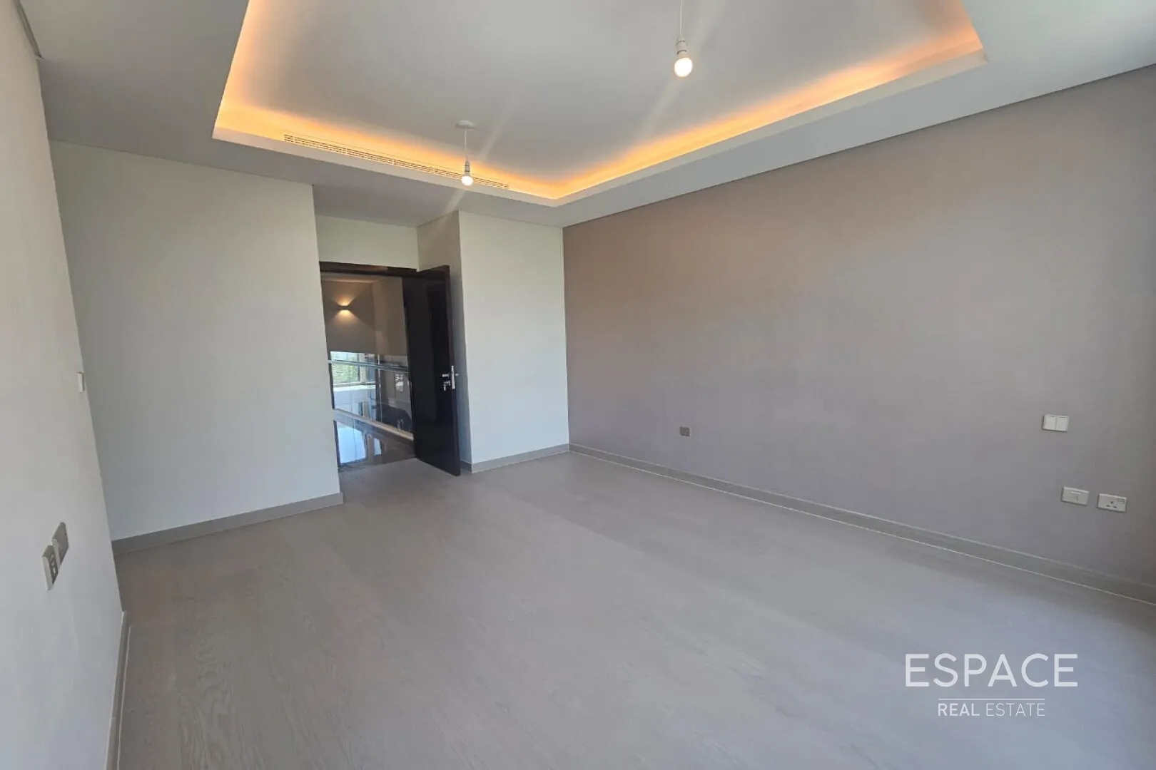 single static gallery