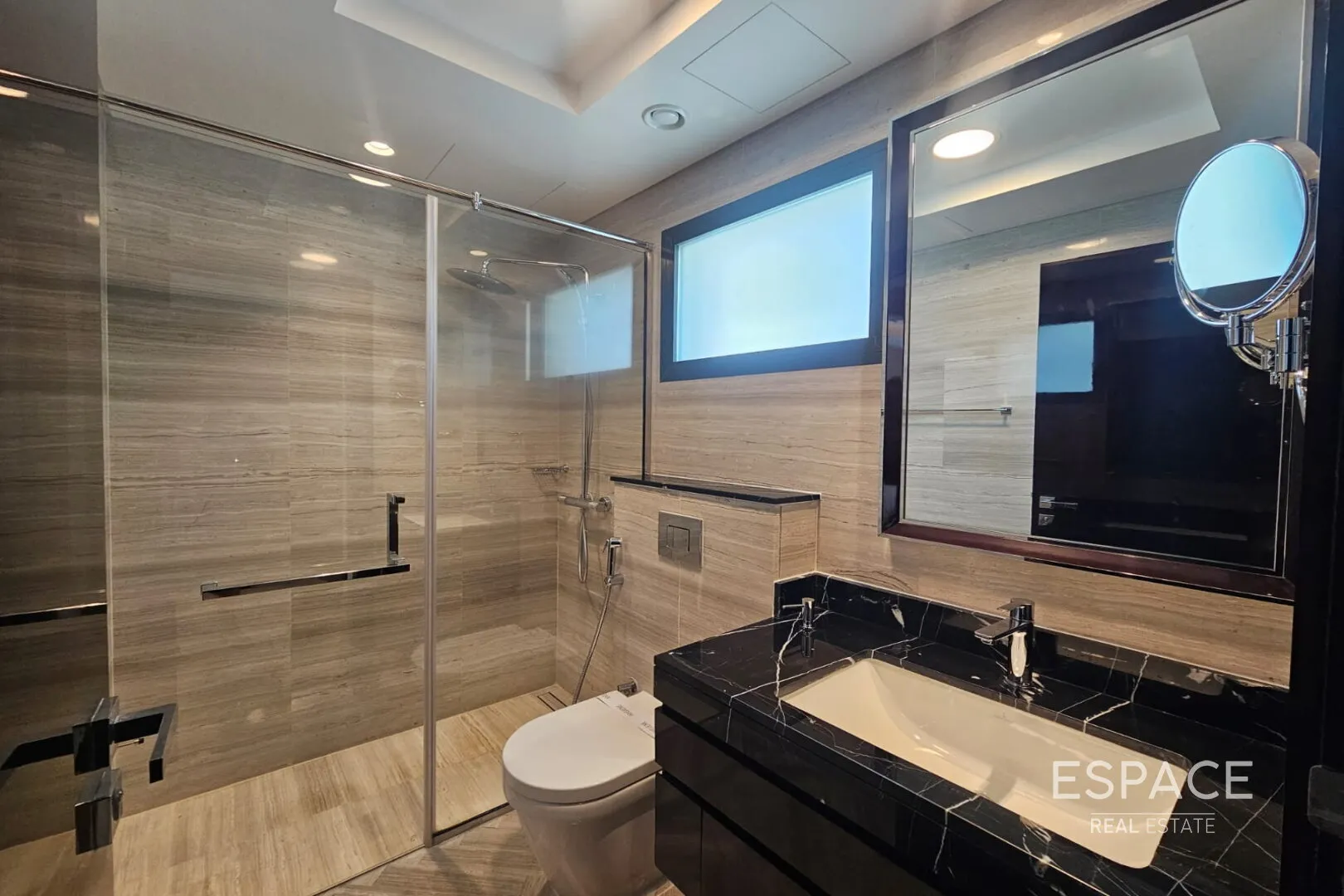 PropertiesGalleryCamera