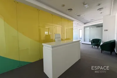 I Rise Tower, Barsha Heights, Dubai - Espace