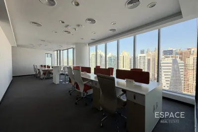 I Rise Tower, Barsha Heights, Dubai - Espace