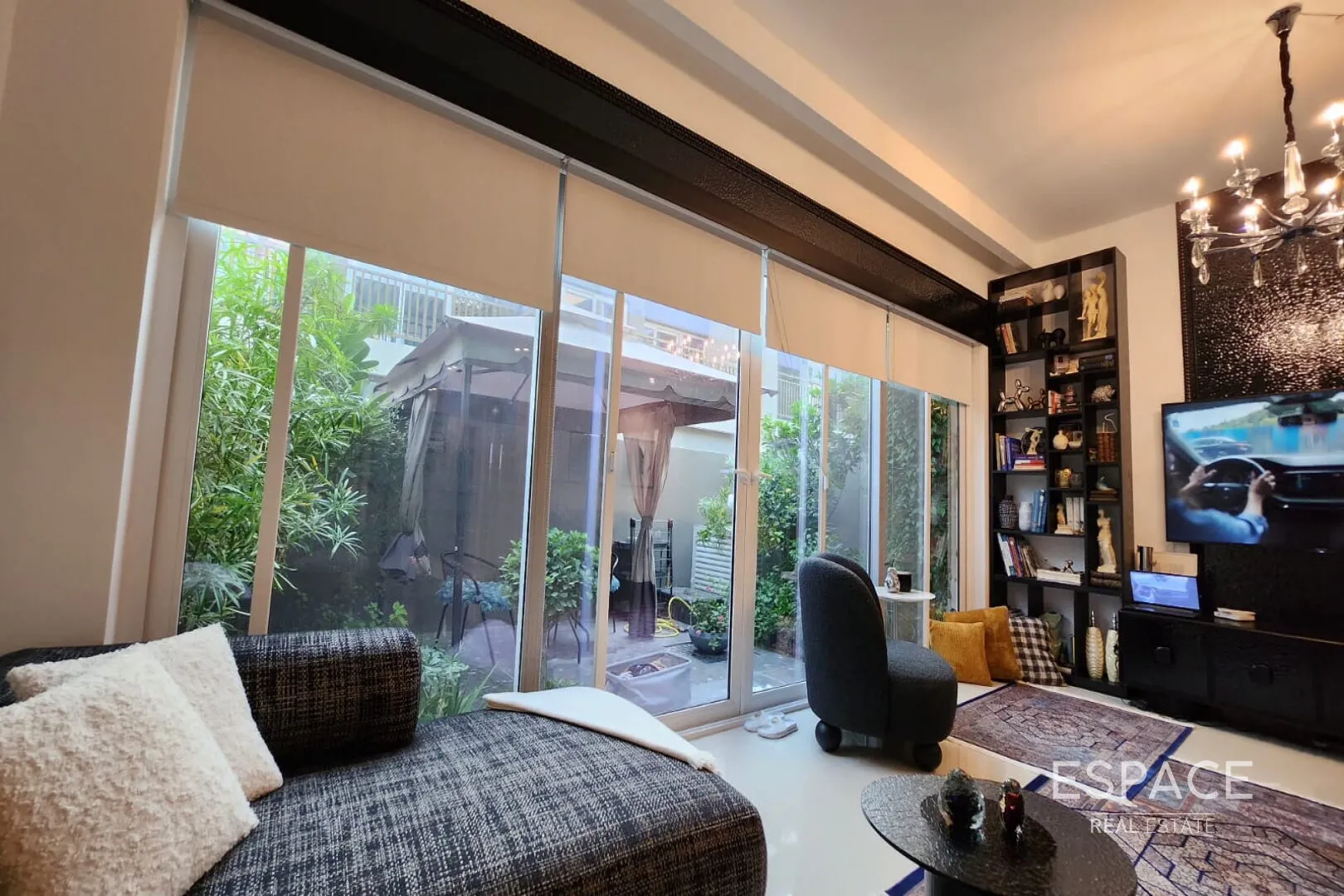 single static gallery