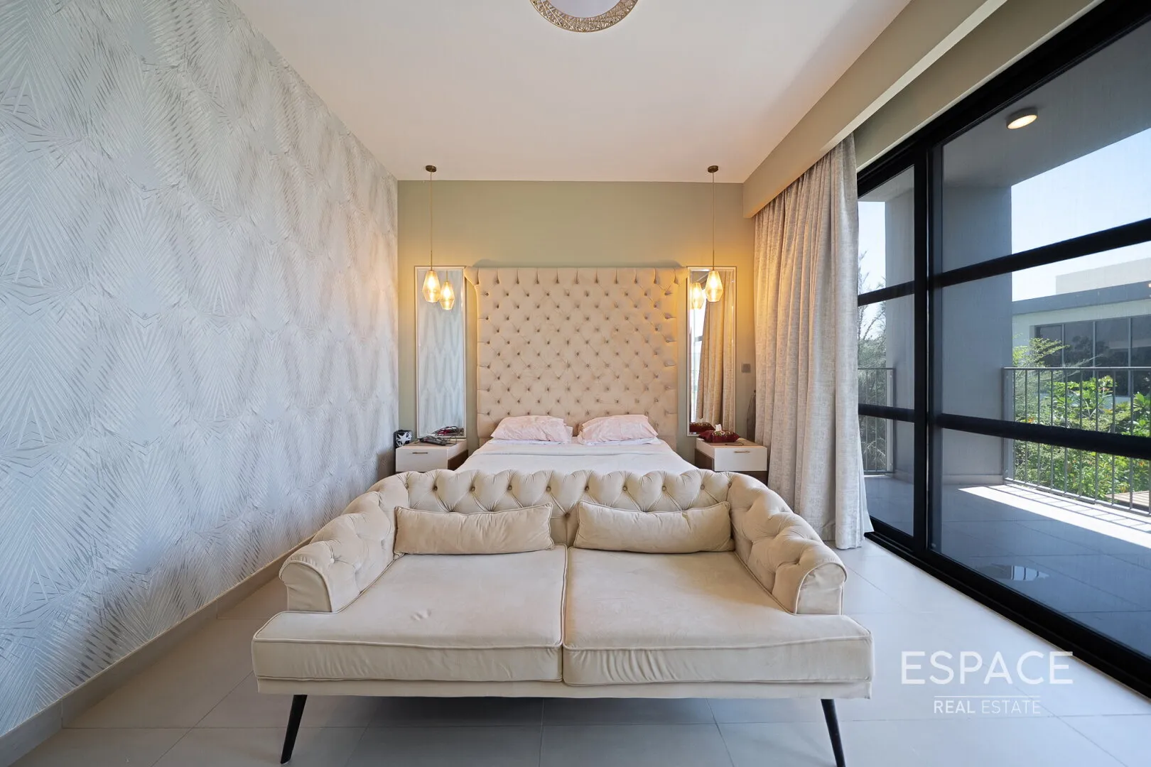 PropertiesGalleryCamera