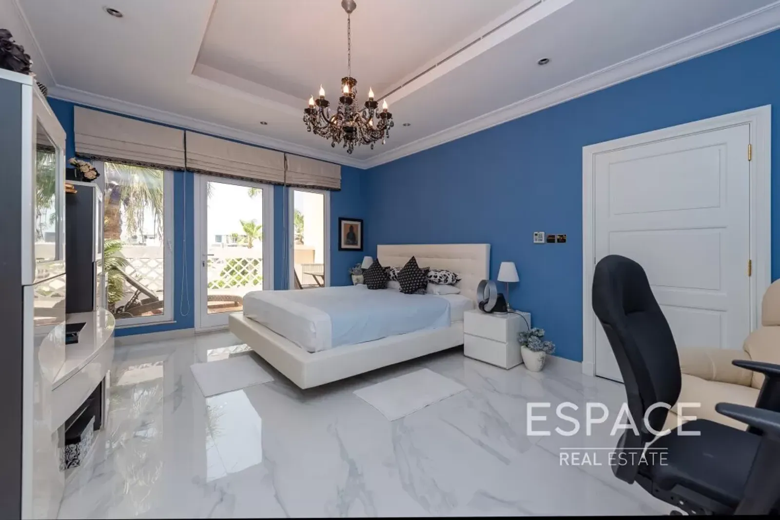PropertiesGalleryCamera