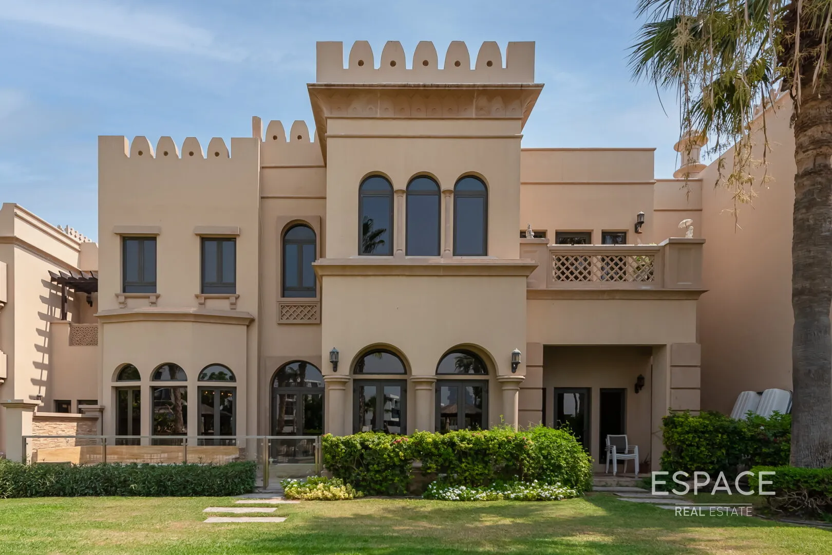 PropertiesGalleryCamera