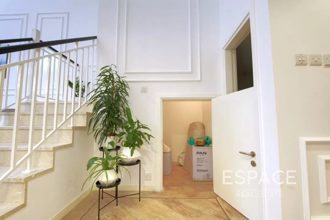 single static gallery