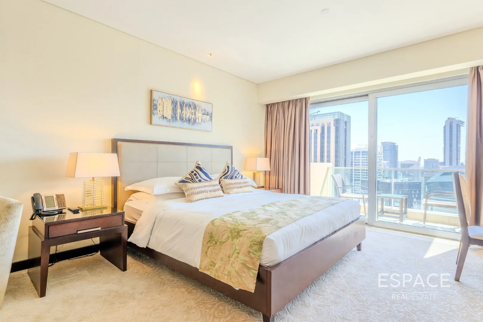 PropertiesGalleryCamera