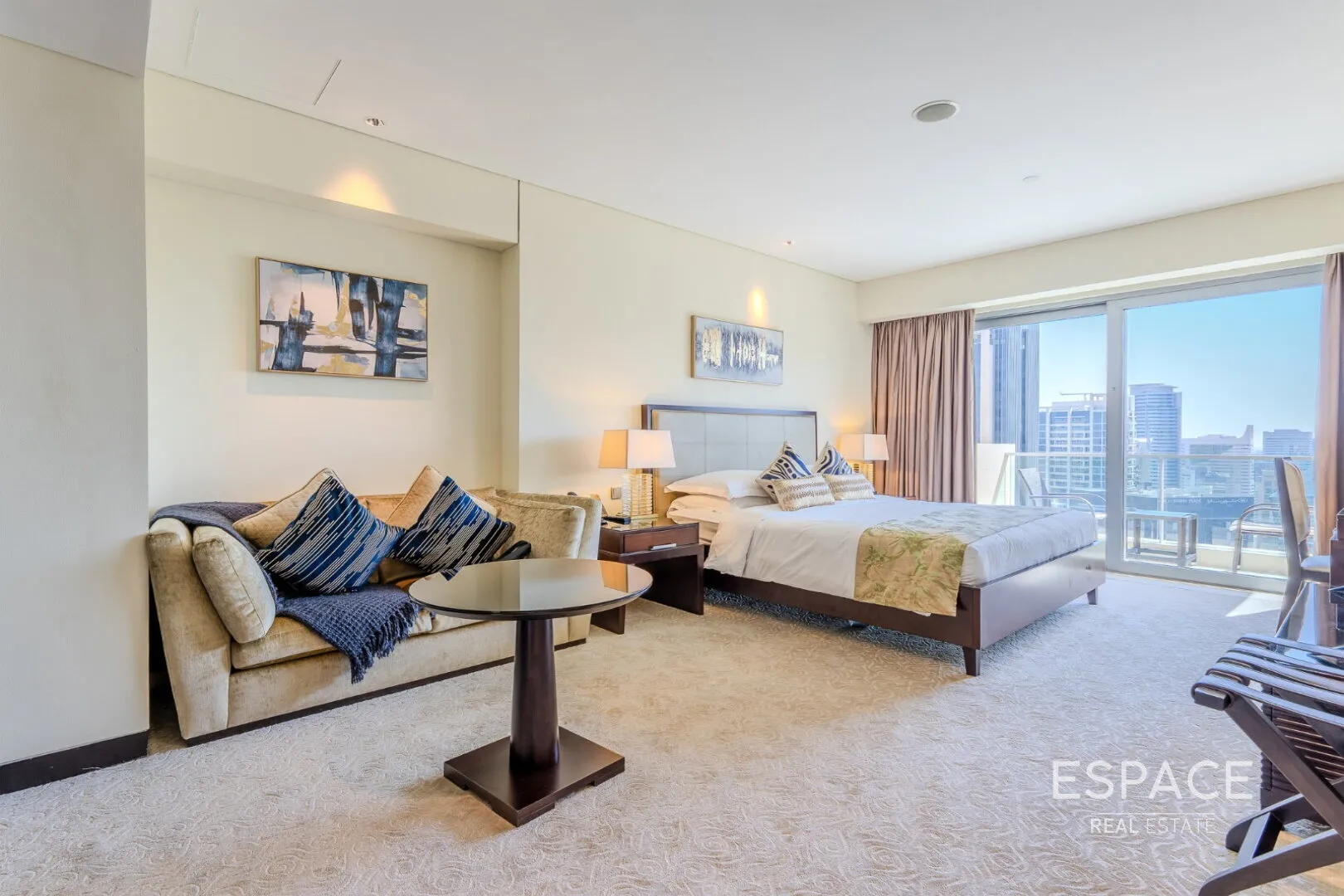 single static gallery