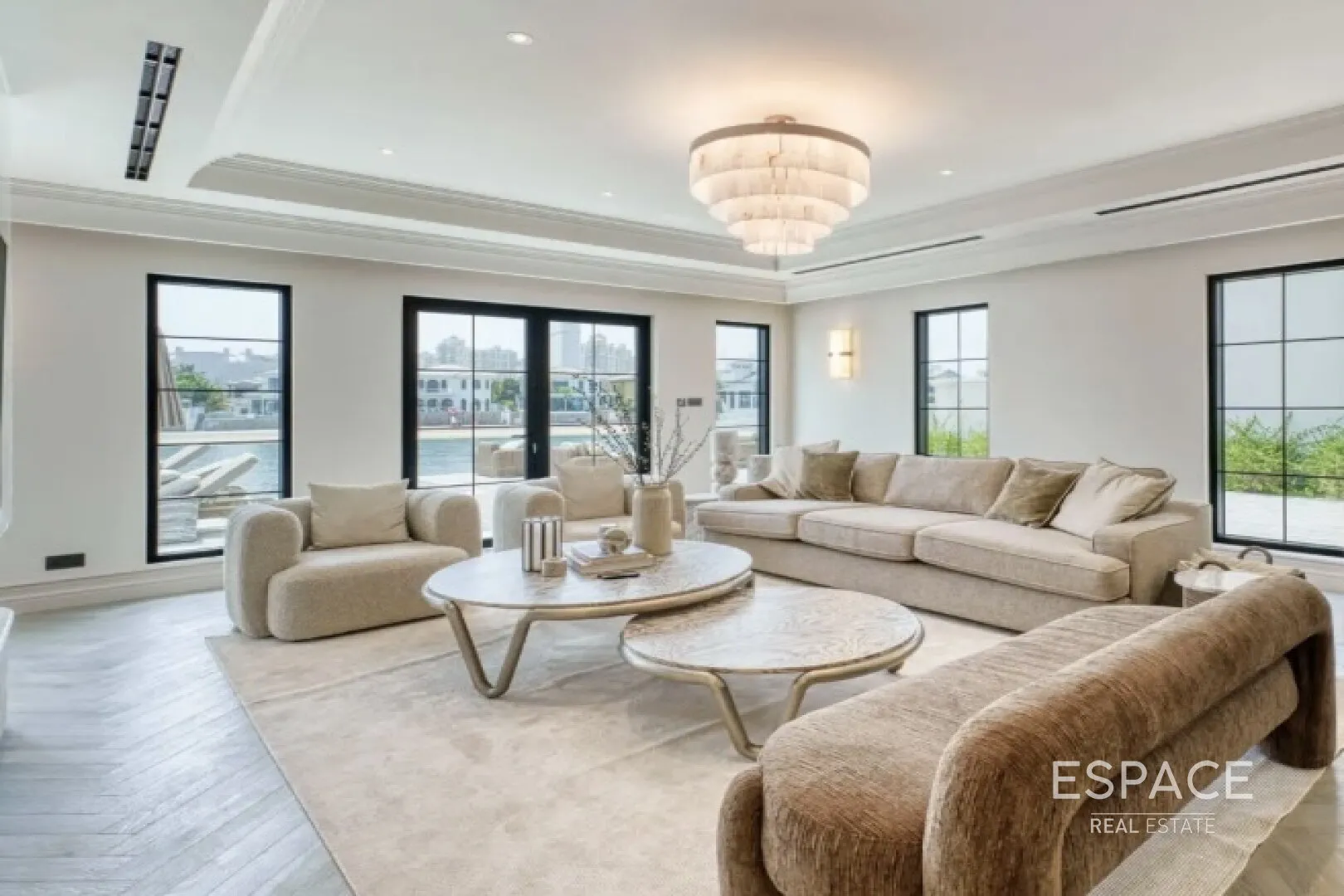 PropertiesGalleryCamera