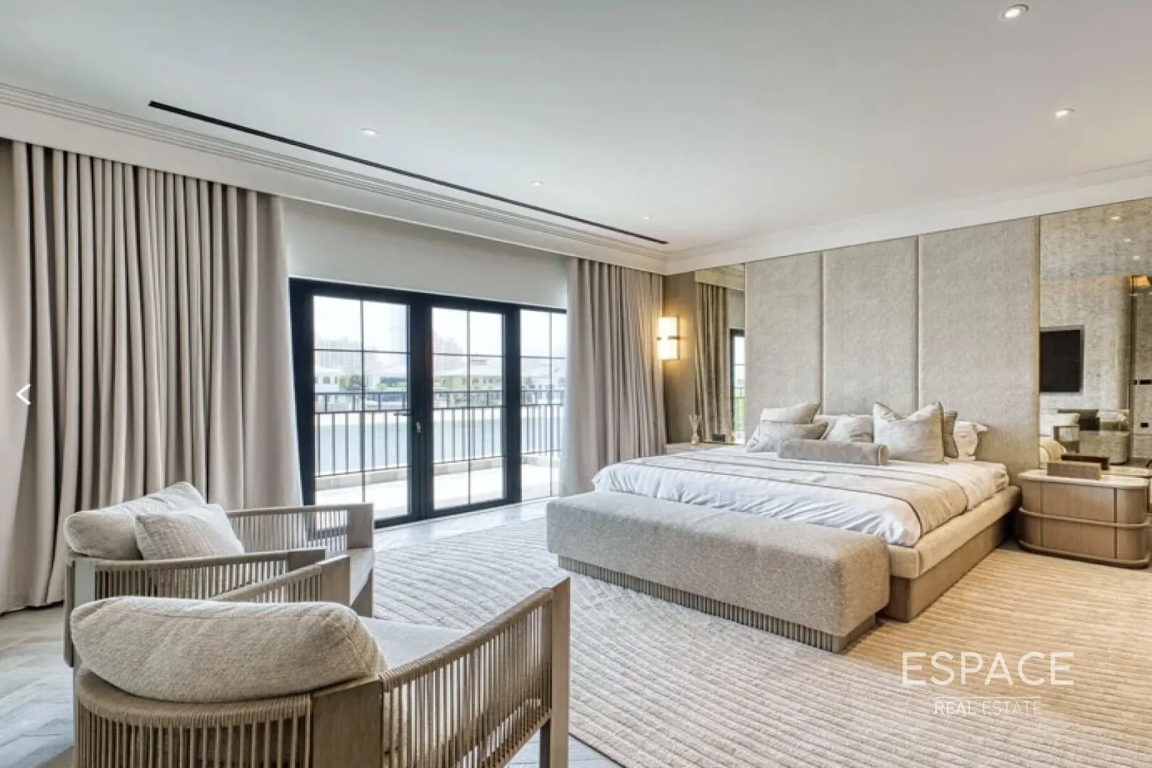 single static gallery