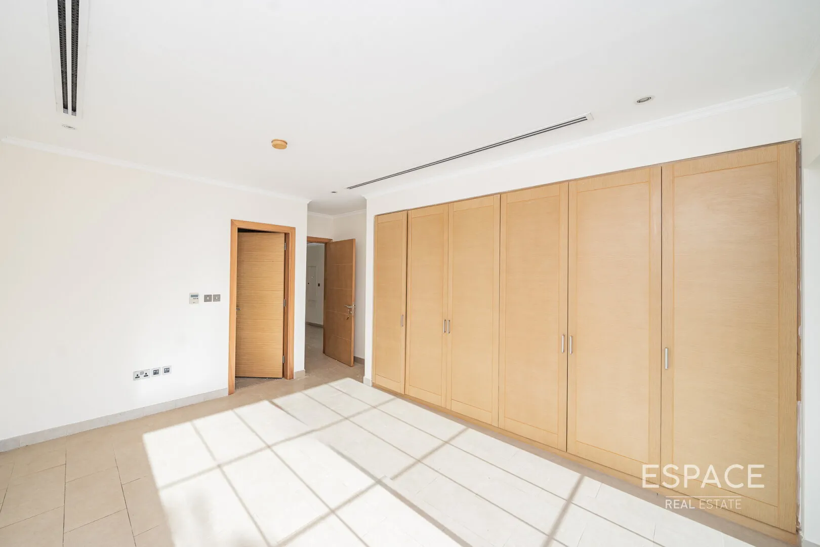 single static gallery