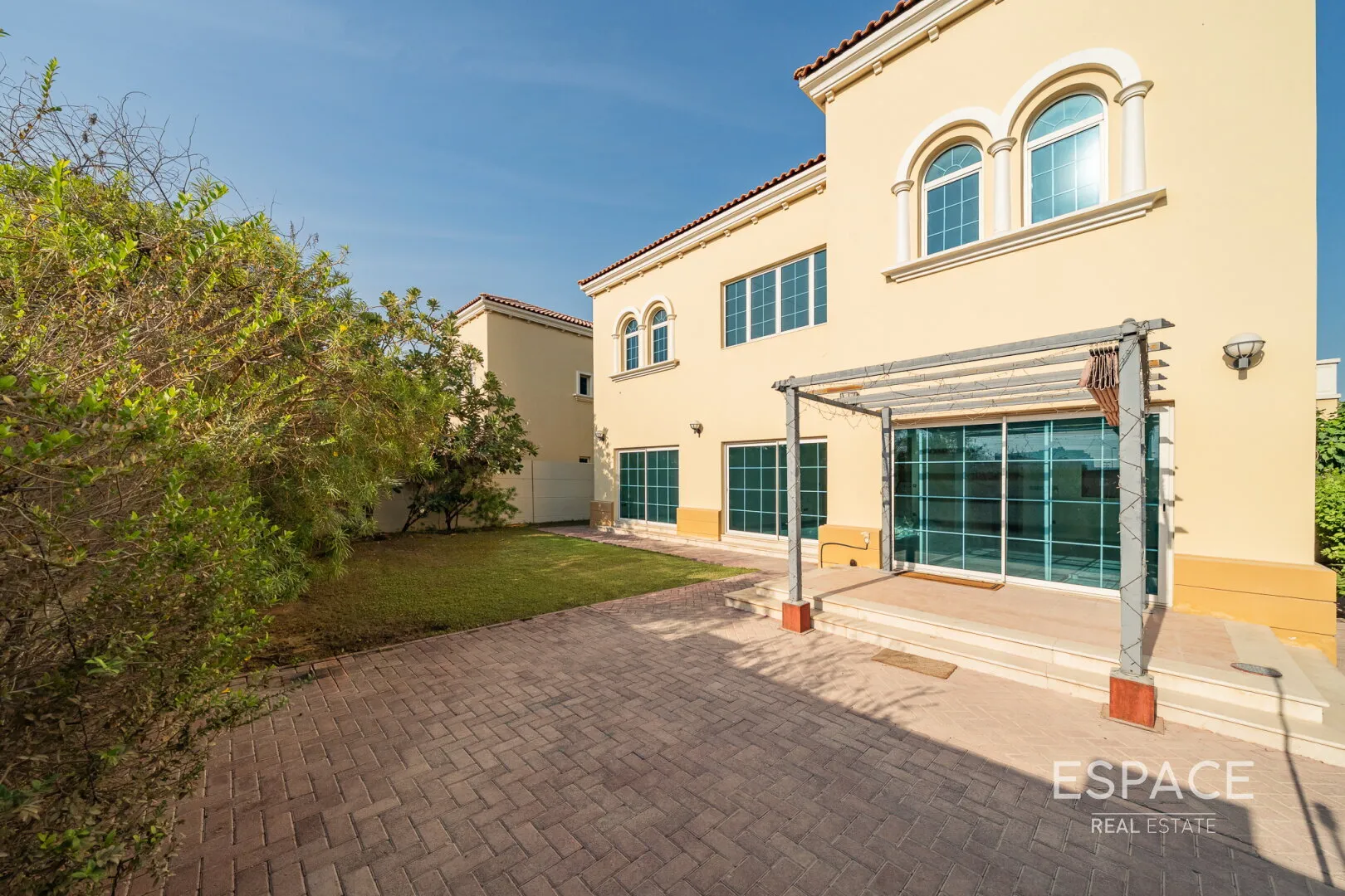 single static gallery