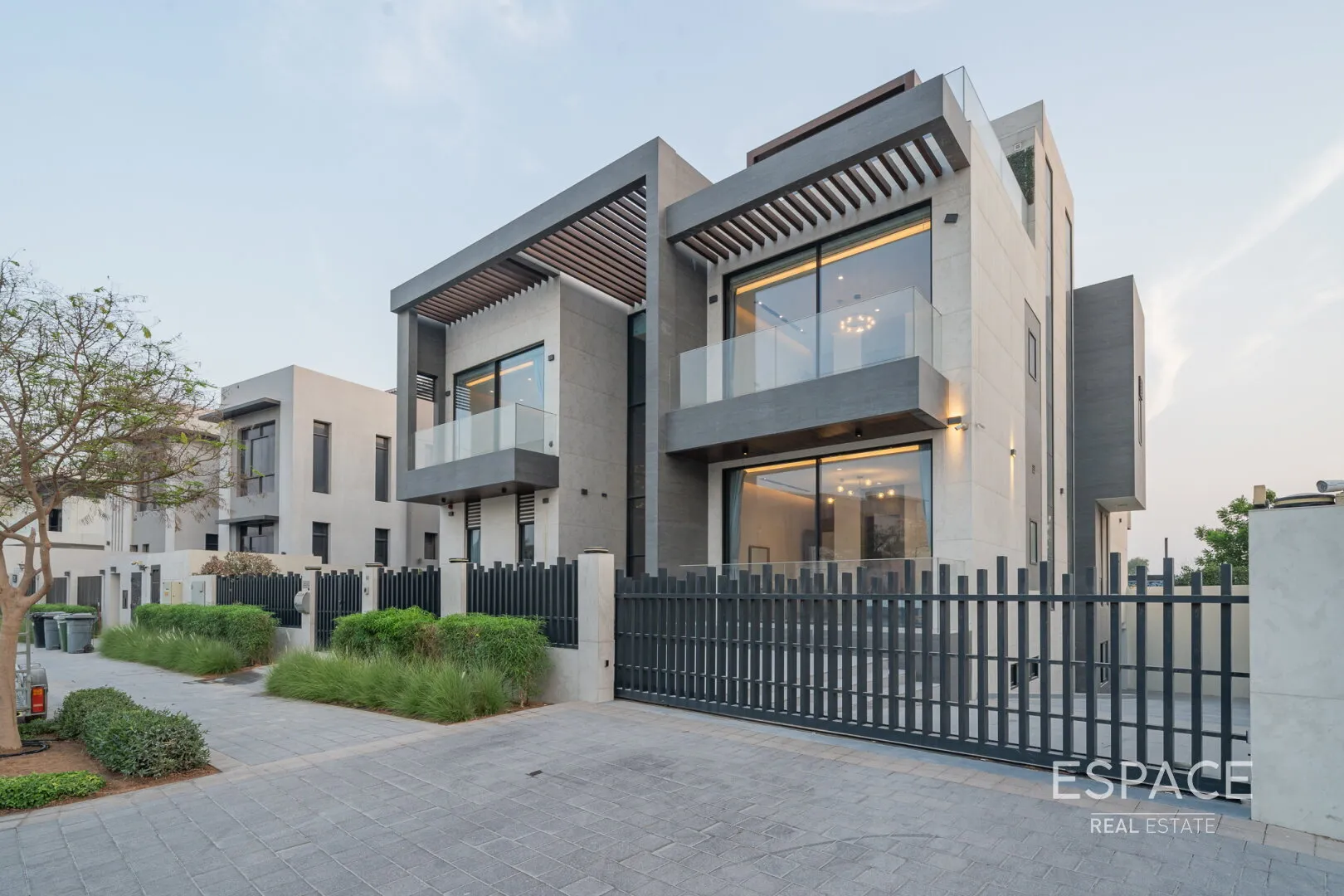 PropertiesGalleryCamera