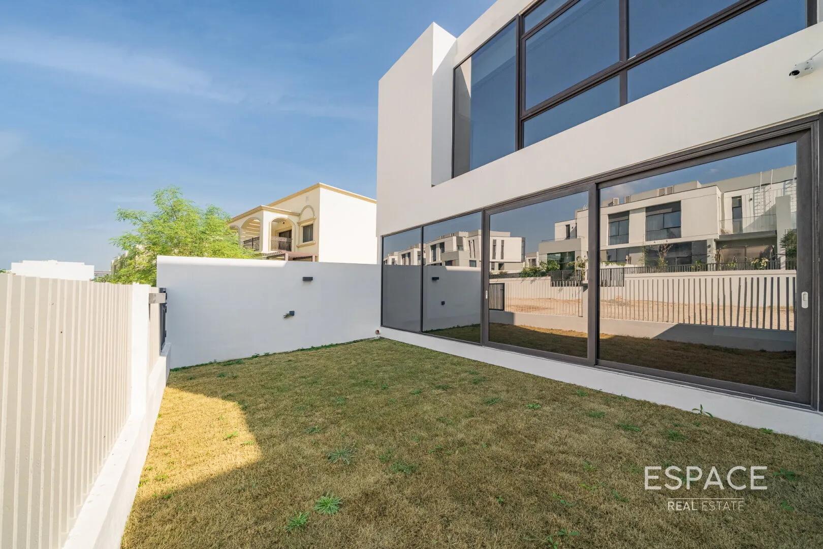 single static gallery