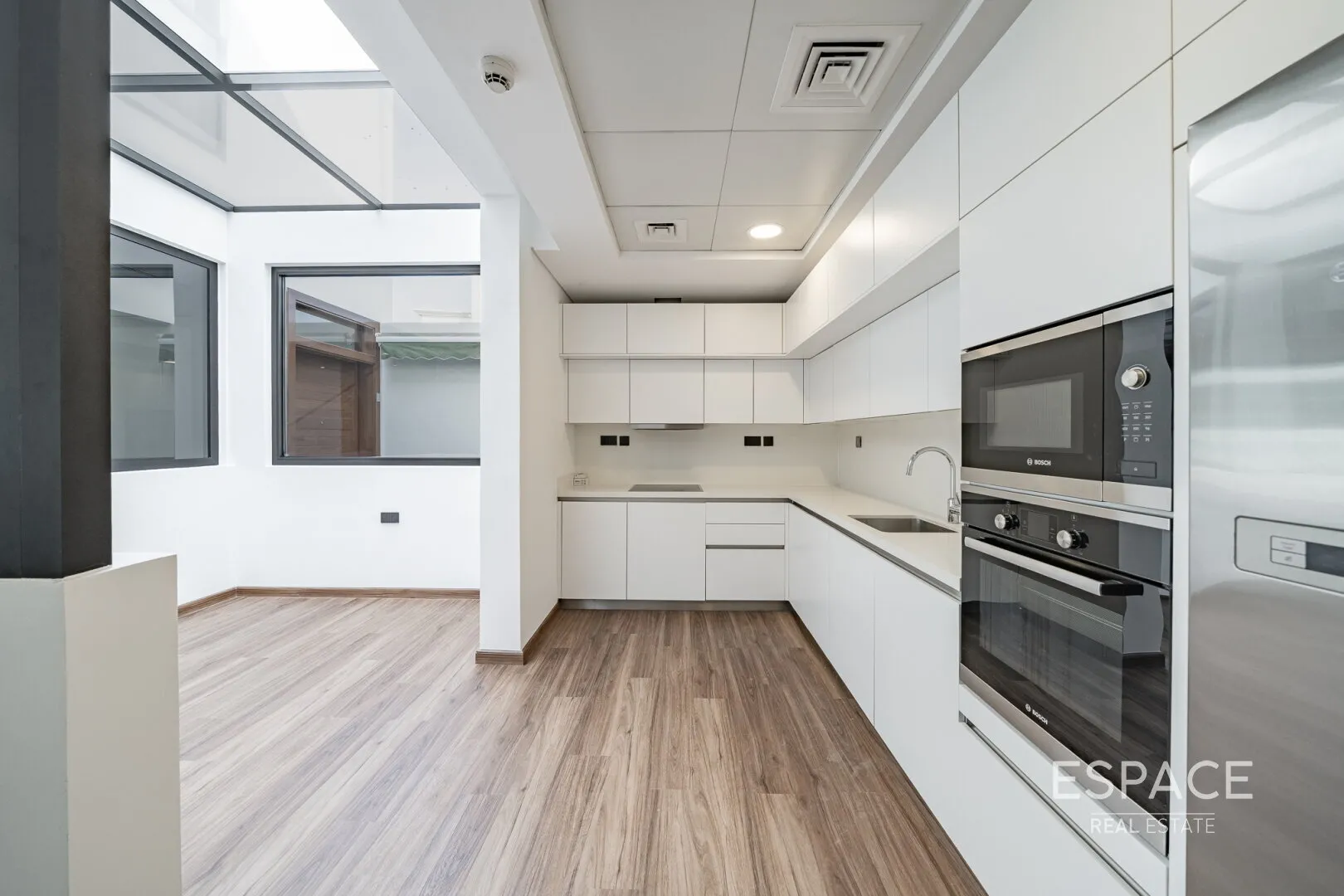 single static gallery