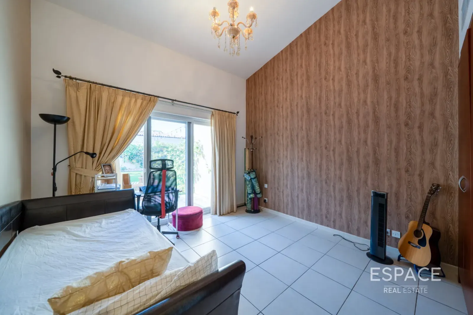 PropertiesGalleryCamera